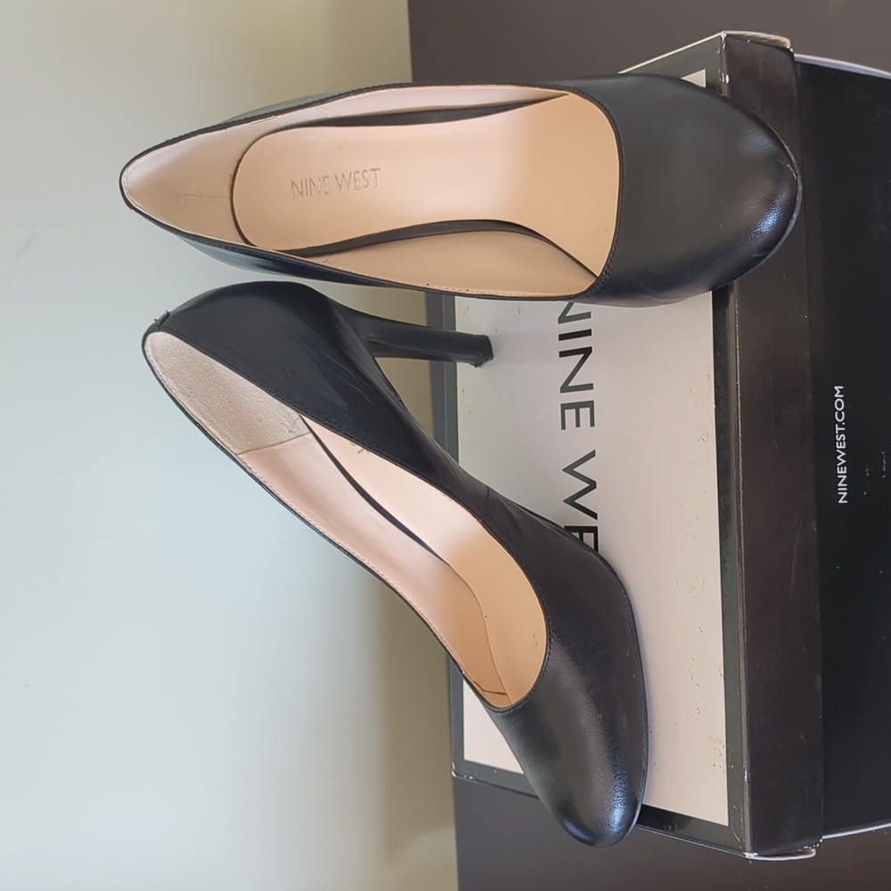 Nine West black Gladius heels